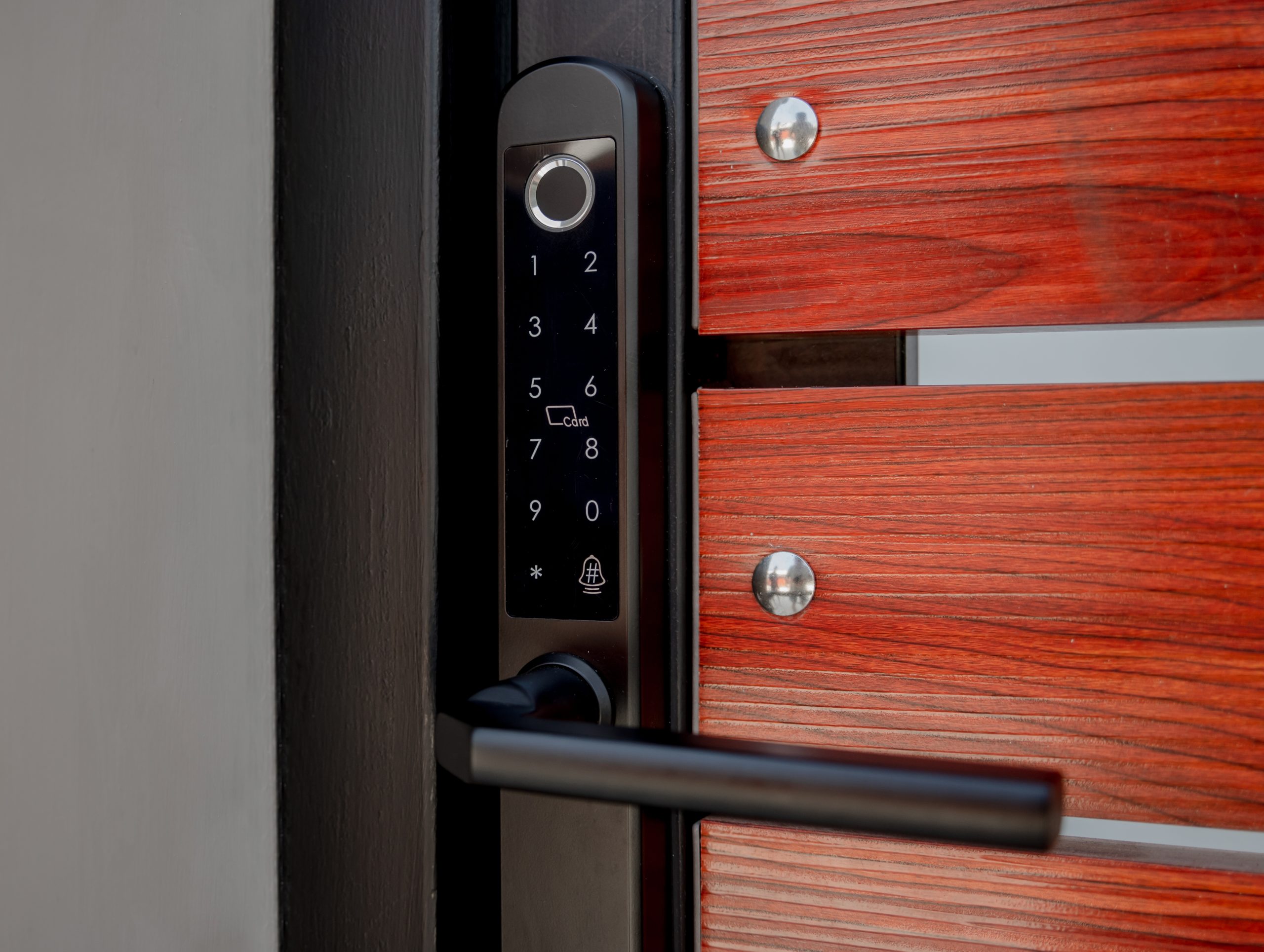 Instalación de cerraduras modernas en Santiago